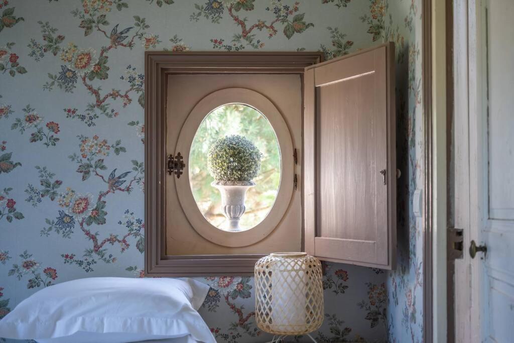 Le Clos Du Tilleul Fabuleuse Propriete 15 A 30 Pers Piscine Au Coeur D'Un Charmant Village Thilouze ภายนอก รูปภาพ
